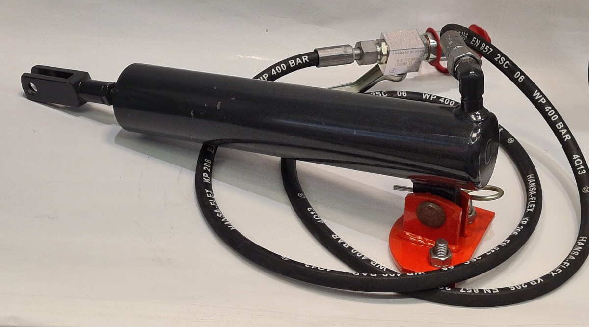 Sterowanie hydrauliczne zasuwami Rauch FHK-4 jednostronnego działania 