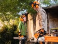 Zabawka pilarka spalinowa Stihl baterie w zestawie