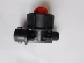 Oprawa rozpylacza na kołpak z przyłączem GZ 1/4" z antykapaczem z przeponką z EPDM